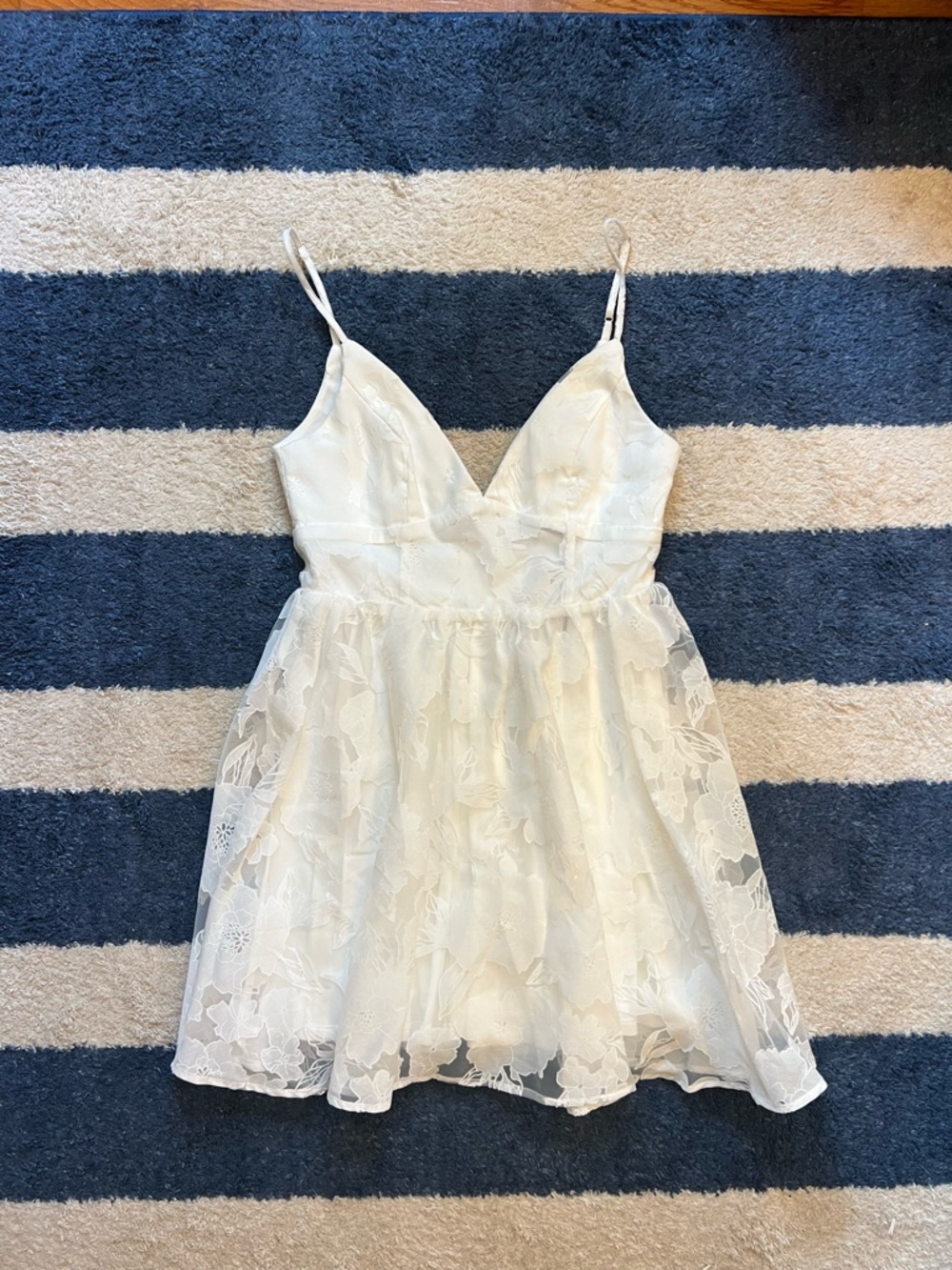 NWT Lulus White Dress | Bridal Dress Size Small